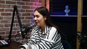 ГОЛОДАЛА, А РОДИТЕЛИ ШИКОВАЛИ – ВЗРОСЛАЯ ЖИЗНЬ // Подкаст "Дешевые драмы"