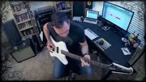 Chris Catero Demonstrates the Epiphone Thunderbird Classic PRO Bass