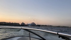 Санкт-Петербург катер салют саксофон