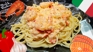 СПАГЕТТИ С ЛОСОСЕМ И КРЕВЕТКАМИ ПО-ИТАЛЬЯНСКИ / Вкусная паста в соусе с рыбой, креветками и перцем