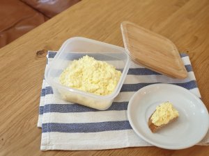 БУТЕРБРОДЫ С ЕВРЕЙСКОЙ ЗАКУСКОЙ