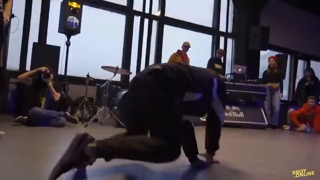 BBOY CYGA (Тагир) – 10 round смотреть онлайн