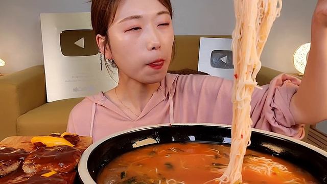 ASMR 망해버렸네요🥲 시원~한 열무국수 떡갈비 리얼먹방 :) Cold young radish noodles, Hamburger steak MUKBANG