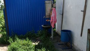 ЛЕТНИЙ ДУШ НА ДАЧЕ, КОЛОДЕЦ, БУРЖУЙКА.