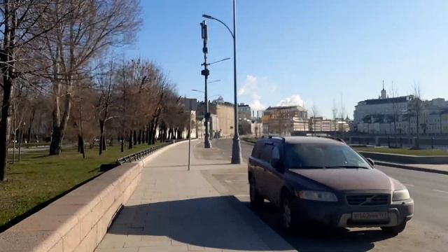 Достопримечательности москва болотная набережная доступна