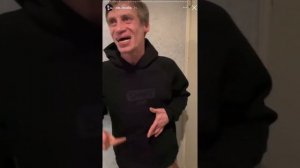 Мужик круто зачитал рэп