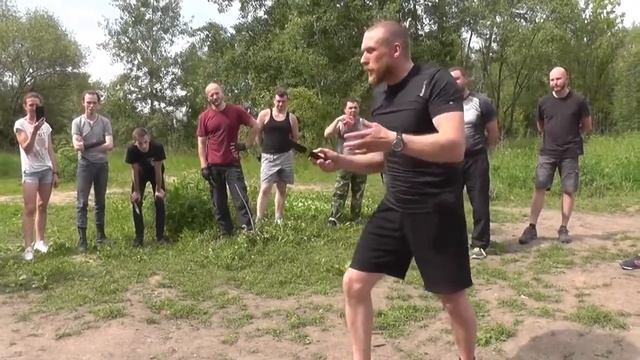 Лекция Александра Заровняева на тренировке КНБ