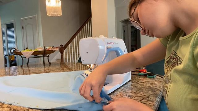 How to make a Renaissance Cloak!! смотреть онлайн