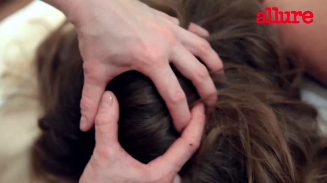 Расслабляющий массаж шеи и головы