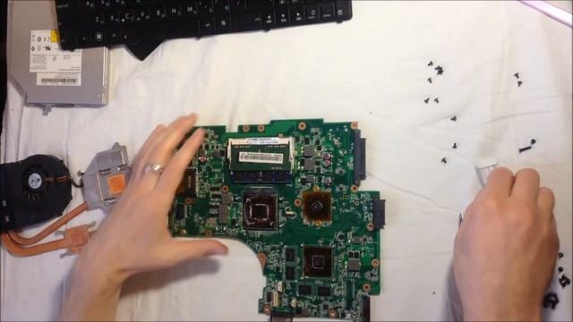 Разборка, чистка и сборка ноутбука Asus N53T смотреть онлайн