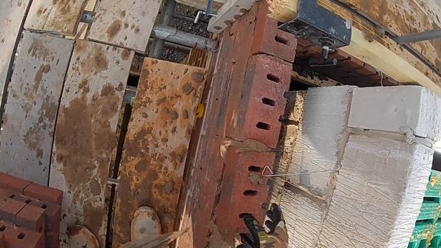 Bricklaying Vlog - A Nose Bleeding 4th Lift - 4th Lift Strategies & Advice for Apprentices? - Part смотреть онлайн