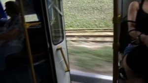 Автобус и открытые двери