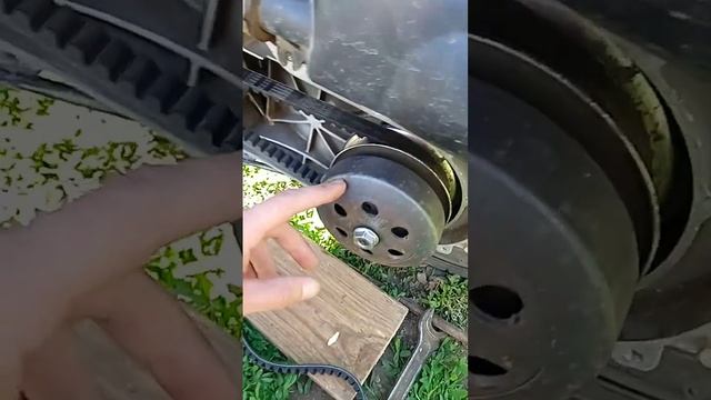 ЗАМЕНА РЕМНЯ ВАРИАТОРА НА СКУТЕРЕ смотреть онлайн