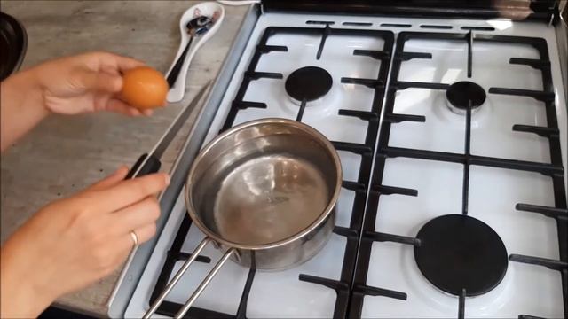 Идеальный рецепт приготовления яйцо пашот всего за 1 минуту. Очень быстро и вкусно.