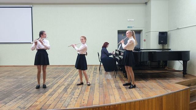 Е. Шугалей В. Плотникова Д. Кокоулина трио флейт И. Штраус Анна-Полька смотреть онлайн