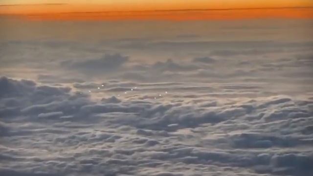 Флот НЛО над Тихим Океаном