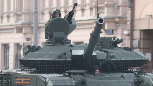 Военэксперт назвал главные преимущества Т-90 «Прорыв», осмотренных Шойгу