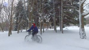 Электровелосипед в глубоком снегу
