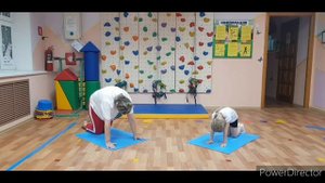 "Детская йога". Занятие с маленьким йожками.
