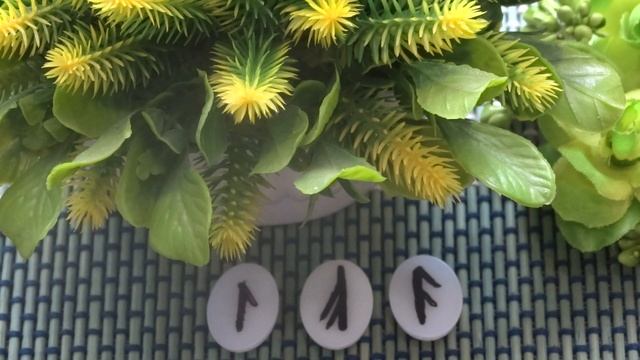 РЫБЫ МАРТ 2021 РУНЫ | ГАДАНИЕ НА РУНАХ смотреть онлайн