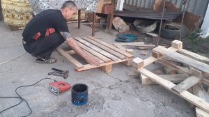 Скамейка из поддонов своими руками