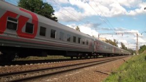 ЭП1М-387 с поездом Москва - Владикавказ