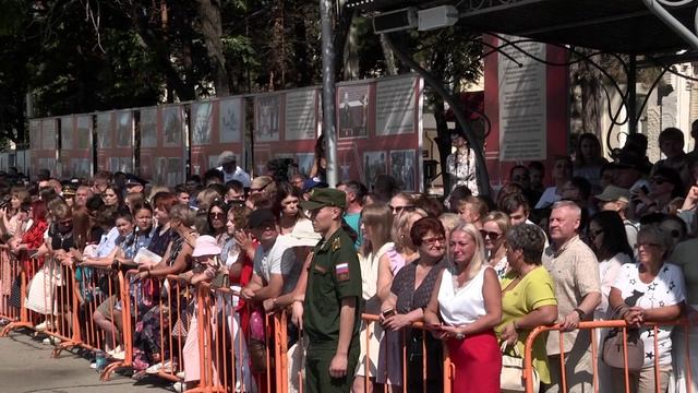 В Благовещенске "отгремел" 111 выпускной ДВОКУ