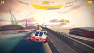 Asphalt 8: Multiplayer Gameplay - Felino cB7 vs Mercedes-Benz Silver Lightning