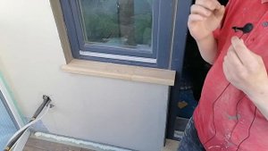 Подоконник из сосны плюсы и минусы. Чем  лучше  покрыть подоконник из сосны. Подоконники из сосны.