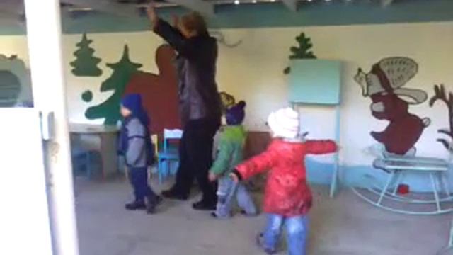 Утренняя  зарядка. Умань  4 садик.