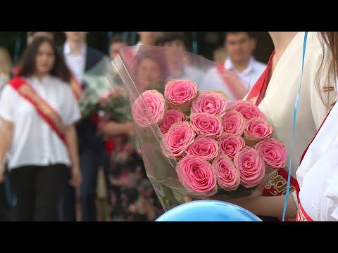 В средних школах Ставрополья прозвучали последние звонки