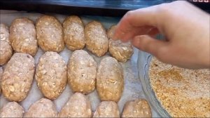 Очень вкусные котлеты со свинины с овсяными хлопьями!//Delicious pork cutlets with oatmeal!