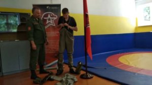 Шухмин Олег Николаевич, основы военной службы, надевание защитного костюма Л 1
