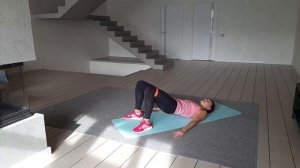 Поднятие таза с резинкой.mp4