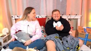 ХЭЛЛОУ КИТТИ ИЛИ БЭТМЕН ЧЕЛЛЕНДЖ! КТО КУПИТ БОЛЬШЕ ПОДАРКОВ?!!