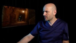 ВРАЧ оценивает травмы Джона Уика @Tkhaganov