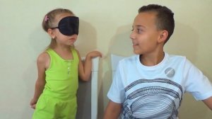 Мистер Макс подарил СПИННЕР САМЫЕ новые КОНФЕТЫ от Mister Max ЧЕЛЛЕНДЖ MIKE and IKE Challenge