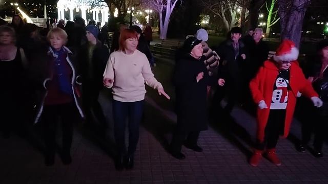 18.12.21 - Танцы на Приморском бульваре - Севастополь - Сергей Соков