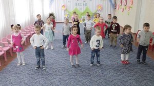 Танец "Губки бантиком" (2 мл. группа)