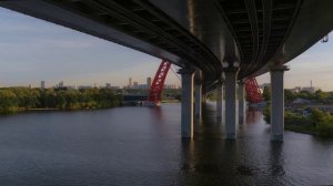 Живописный мост в Москве