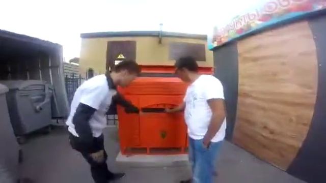 Куда выбросить батарейку?