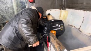 Первый запуск с мороза  MAGNUM PRO SM9.8HS #motosnab#vdk#лодка #лодочныймотор#рыбалка#boat #обзор