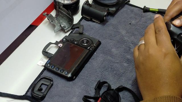 How to replace a broken 5D Mark iii Mode dial смотреть онлайн