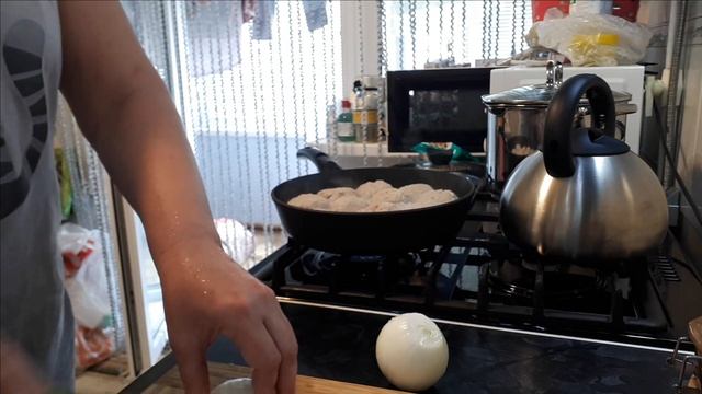 Вкуснейшие Тефтели на Гарнир... смотреть онлайн