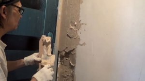 Отделка откосов входной двери. Старый фонд.