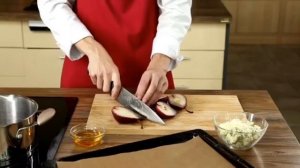 Груша в вине с сыром дор блю. Рецепт от шефа!