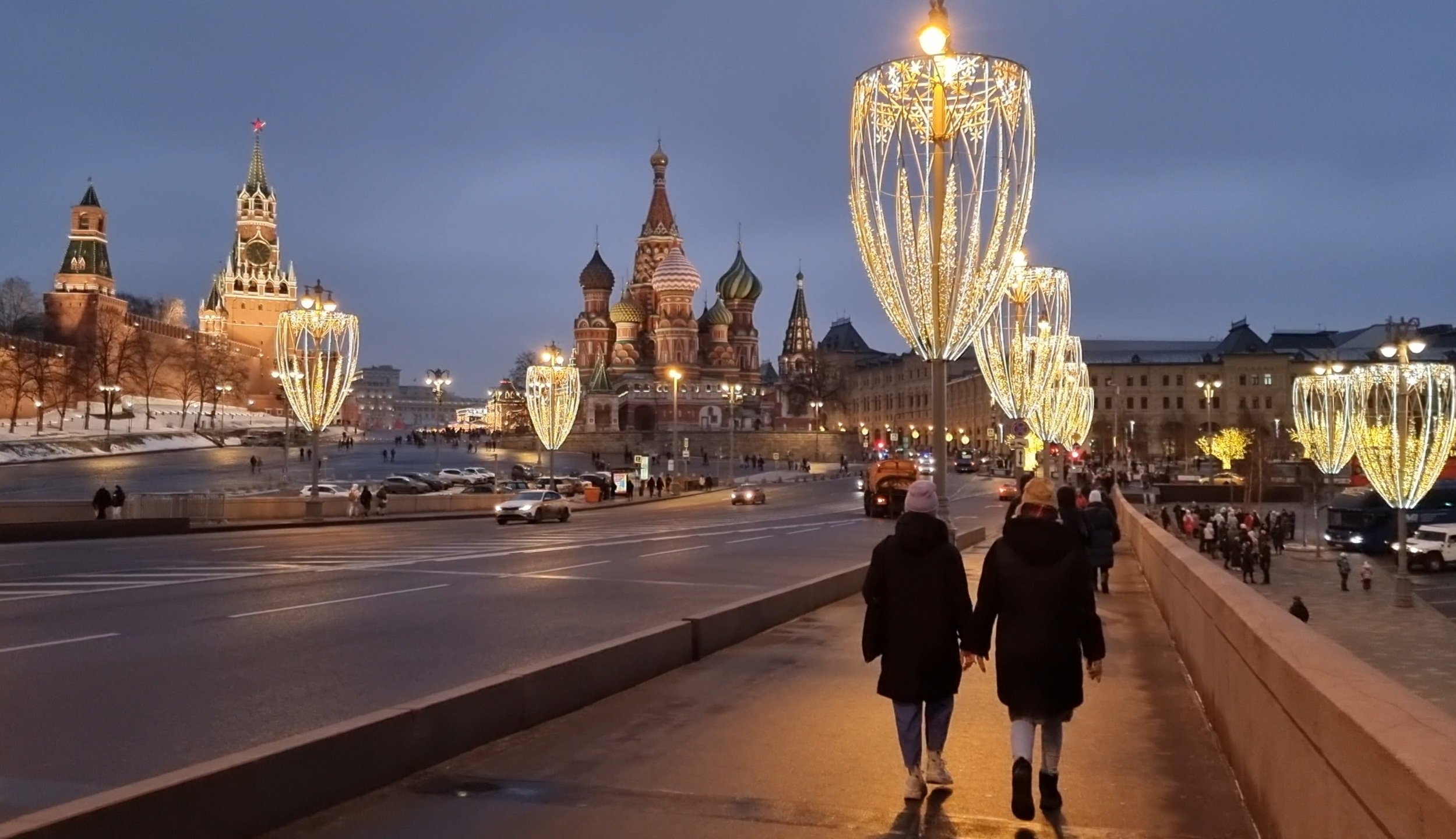 ?МОСТуКРЕМЛЯ?БольшМоскворецкийМост#?АяИдуШАГАЮпоМоскве23#ВиртуАЛЬноеОКНОвРеАЛЬность?