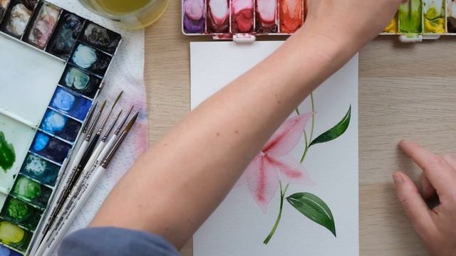 How To Paint A Stargazer Lily | Watercolour Flowers смотреть онлайн