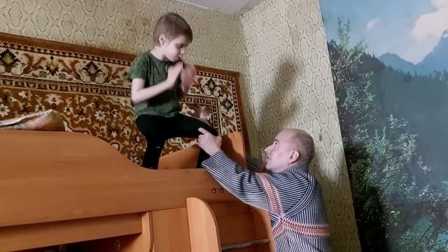 Тяжелый крест одинокого отца. смотреть онлайн