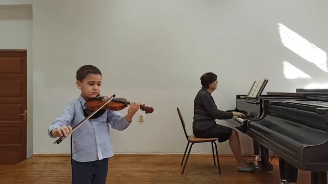 Филиппенко " Цыплятки " исп. Ашот Карапетян ДМШ1 Волгоград смотреть онлайн